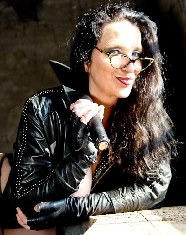 Lesley 29 Escort services Glen St. Mary